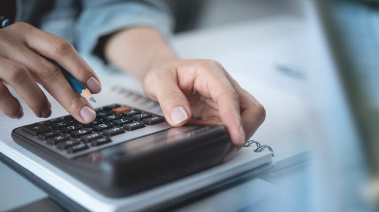 What’s the Difference Between a Mortgage and a Loan?