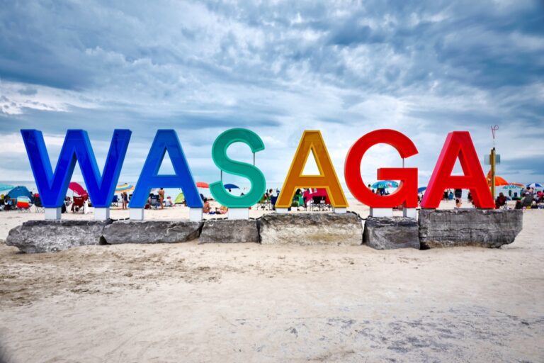 wasaga beach sign